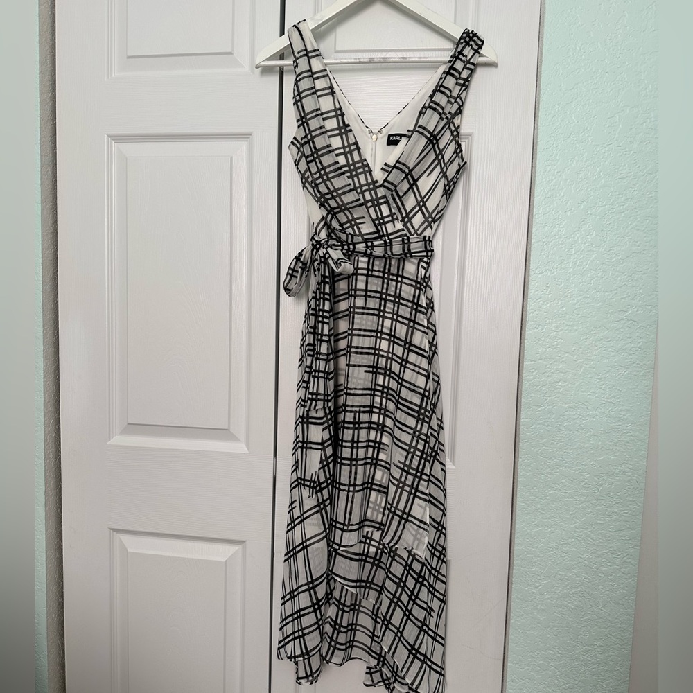 Karl Lagerfeld Tie Black and White Flowy Dress